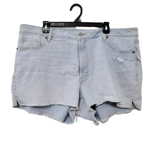 NWT Old Navy‎ High Rise OG Straight Lt Wash Denim Shorts, Sz 22 Casual Cutoffs